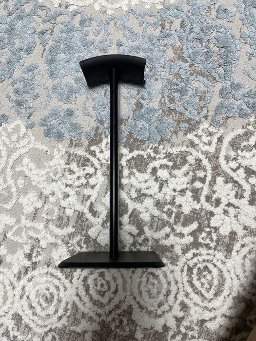 Подставка наушника