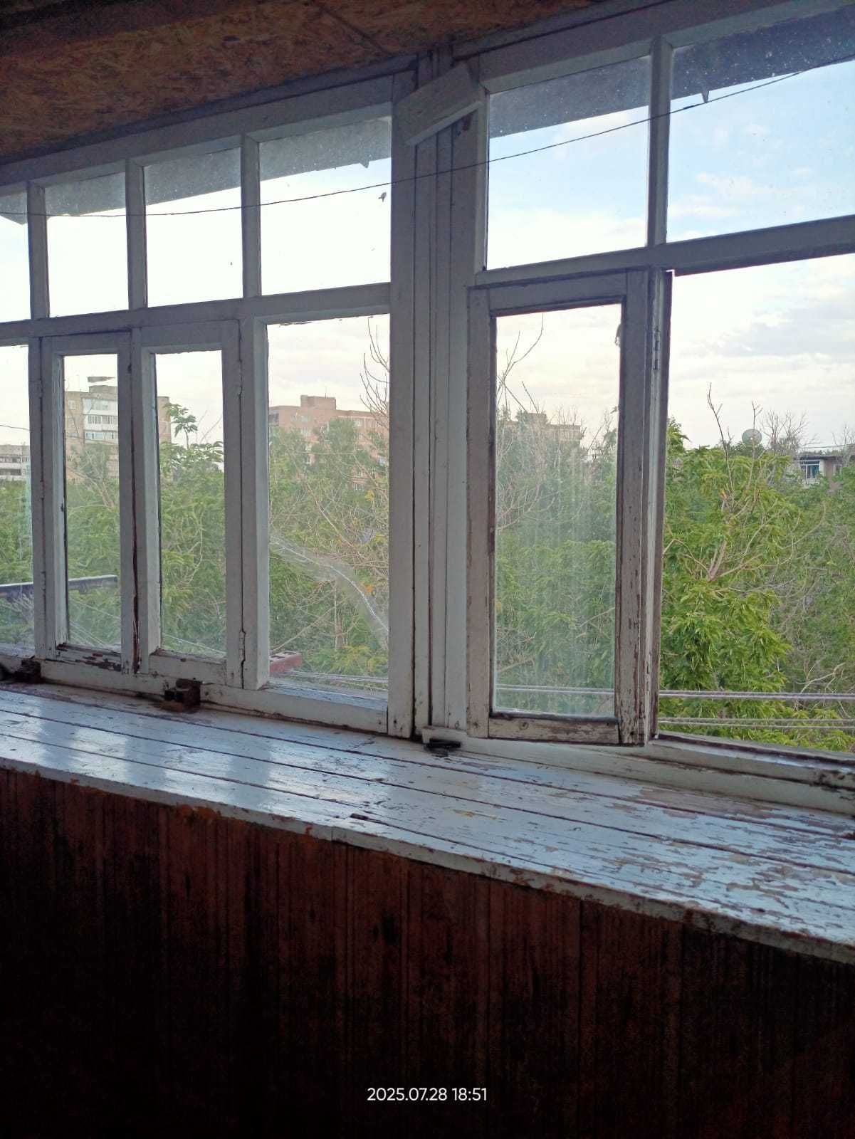 Продается 4 ком. кв. ул. Уалиханова, панель 1974г. 5/5 этаж, 61кв.м.