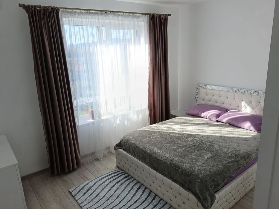 Închiriez apartament cu 2 camere în bloc nou!