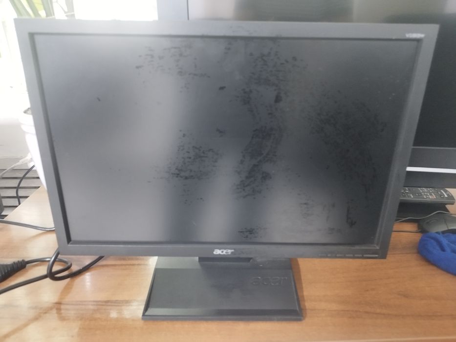 Acer , б/у, шнур есть, описание на фото