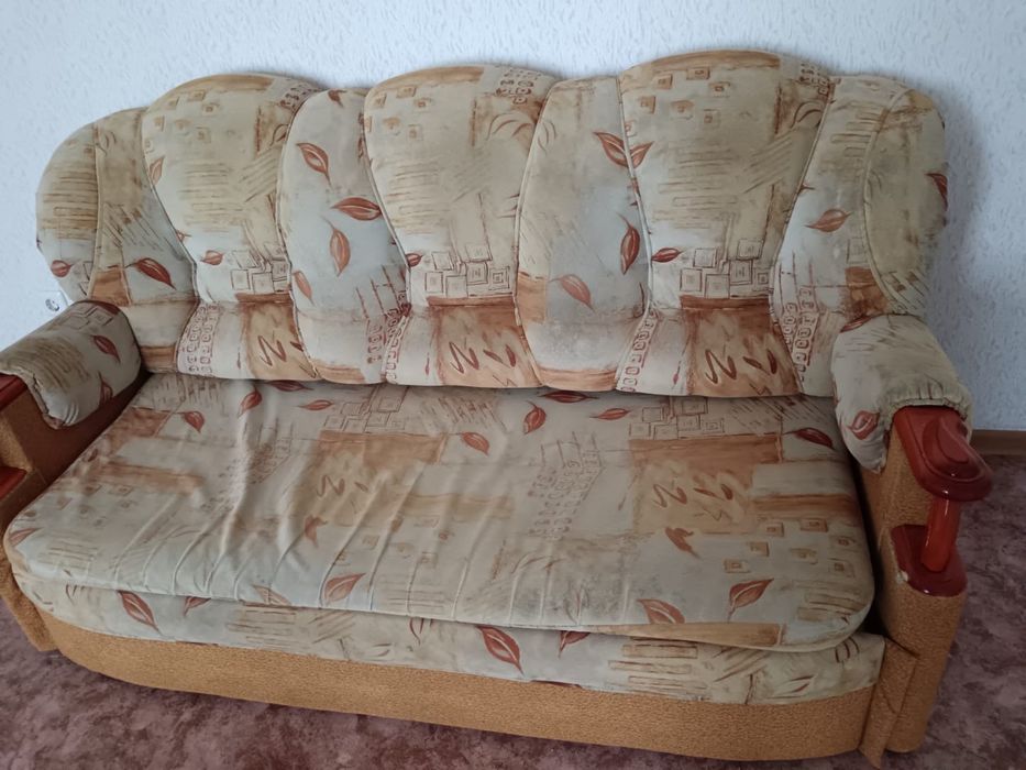 Срочно продам раскладной диван