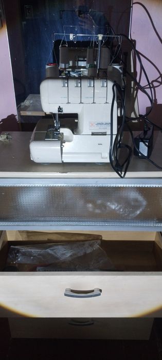 Оверлог продаётся бу