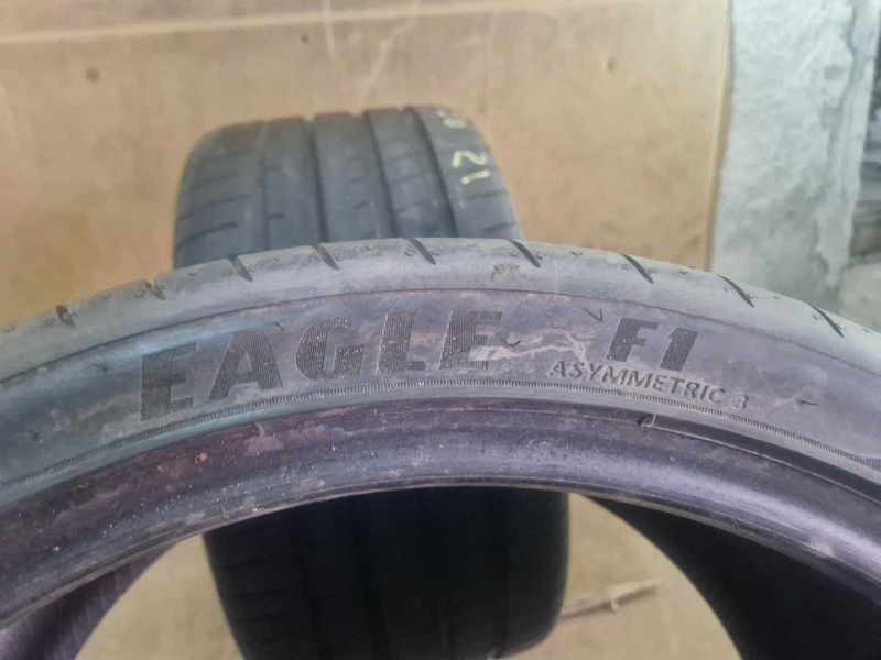 2 Goodyear R21 305/30
летни гуми
DOT1419