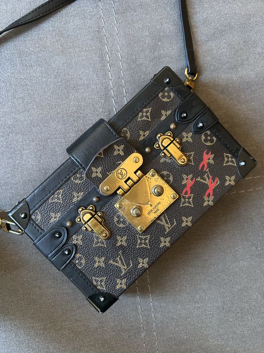 Дамска чанта Louis vuitton