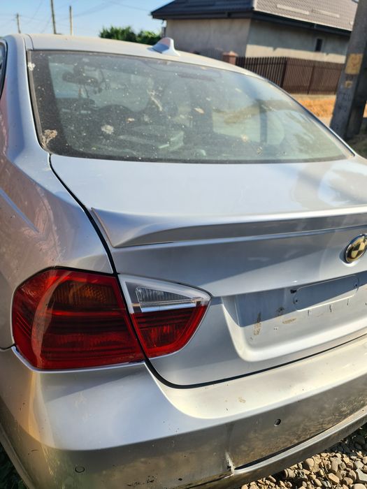 Portbagaj cu eleron si stopuri bmw e90 nfl