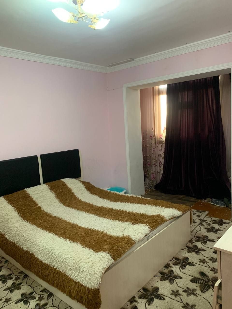 Продаётся 3 ком кв  в Яшнабадском районе на Авиасозлар 2 кв 77 серия
