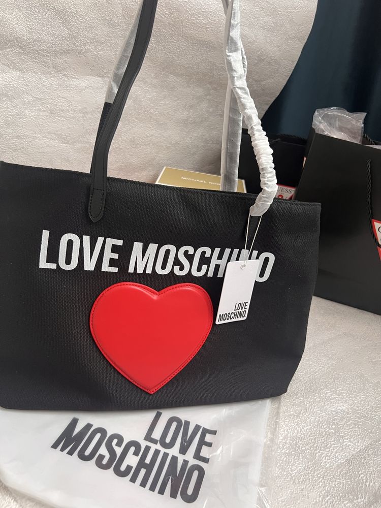 Шоппер Love Moschino