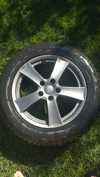 Set 4 jante + anvelope iarnă cu ținte, R17 225/60