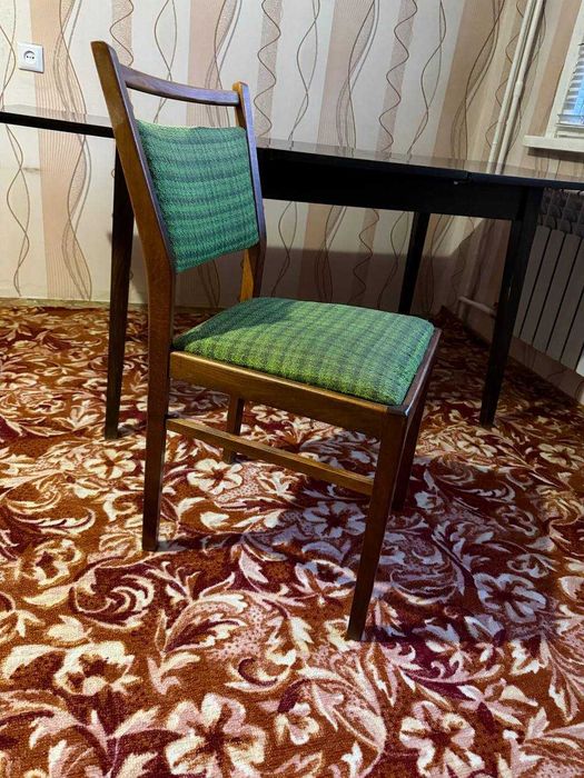 Стулья старинные (4 шт)