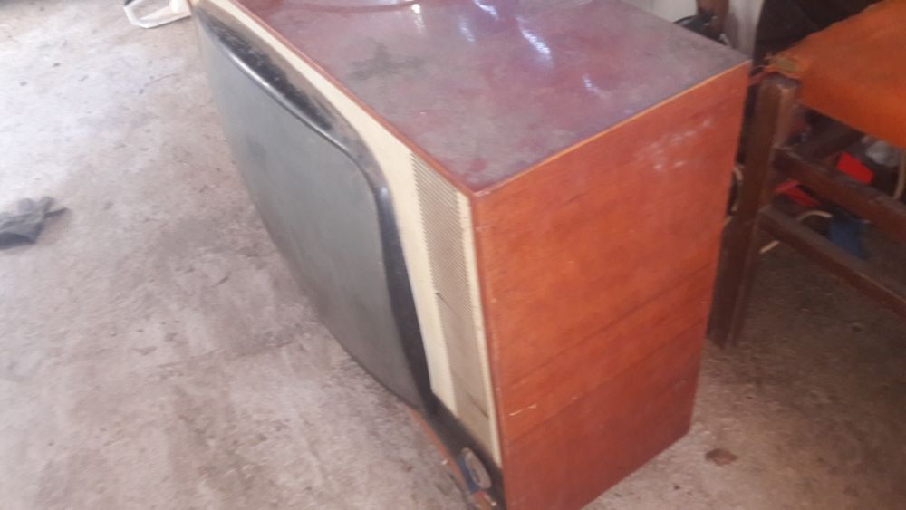 Лампов телевизор от старовременните