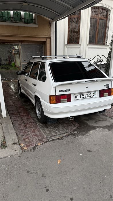 Lada 2114 sotiladi 2012 yil