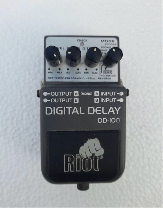 pedala efect chitara Riot / Onner / Behringer