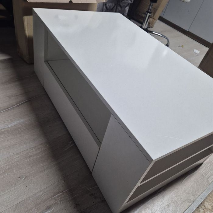 LED Холна Бяла маса   с  LED светлини и равтове