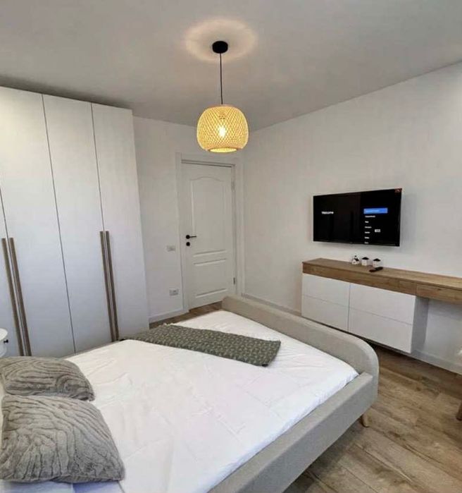 Închiriez apartament 2 camere în regim hotelier