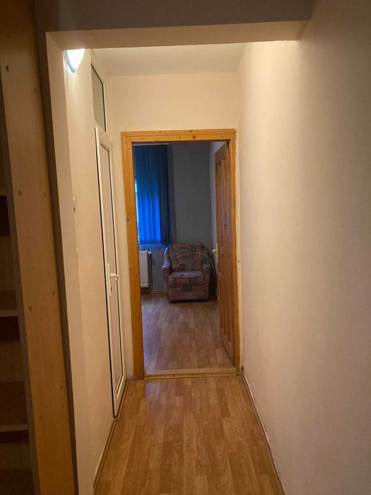 Vând apartament 2 camere, parter, Jimbolia în zona gării.