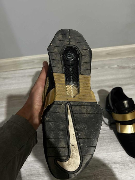 Мъжки маратонки Nike Romaleos 4 Black Metallic Gold men