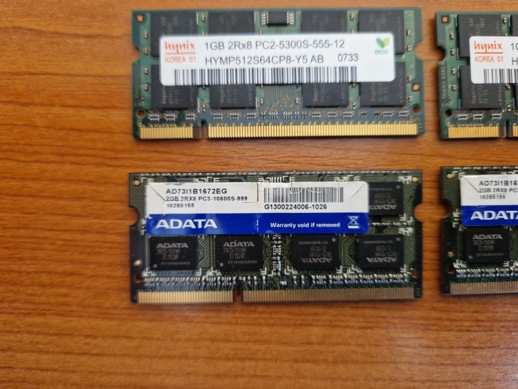 Memorii Ram DDR2 laptop 2 placute 1 GB total 2 GB