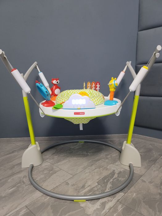 Jumper interactiv Skip Hop, varsta recomandata 4 luni+