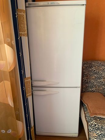 Продам холодильник  Стинол