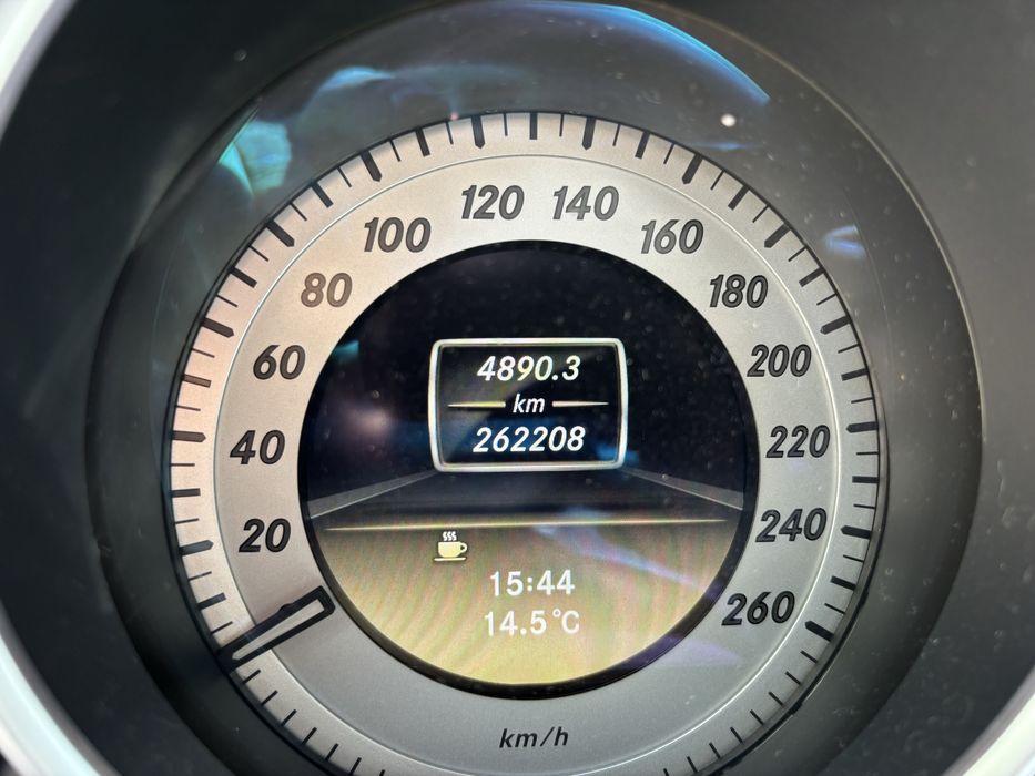 Mercedes C 200 w204 facelift 2012