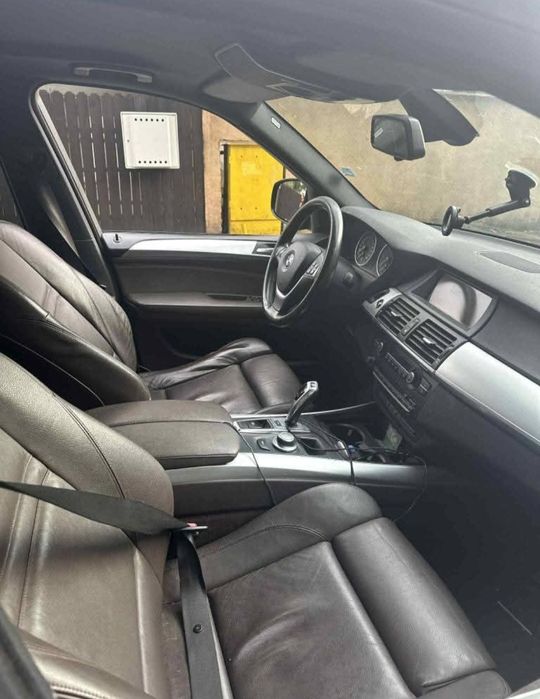 Vând BMW x5 schimb