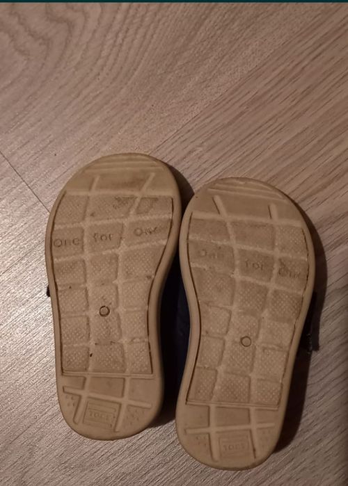 Toms tenisi bebe mărime 19.5