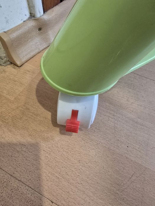 CHIPOLINO Стол за хранене КОМФОРТ  Зелен
CHIPOLINO Стол за хранен