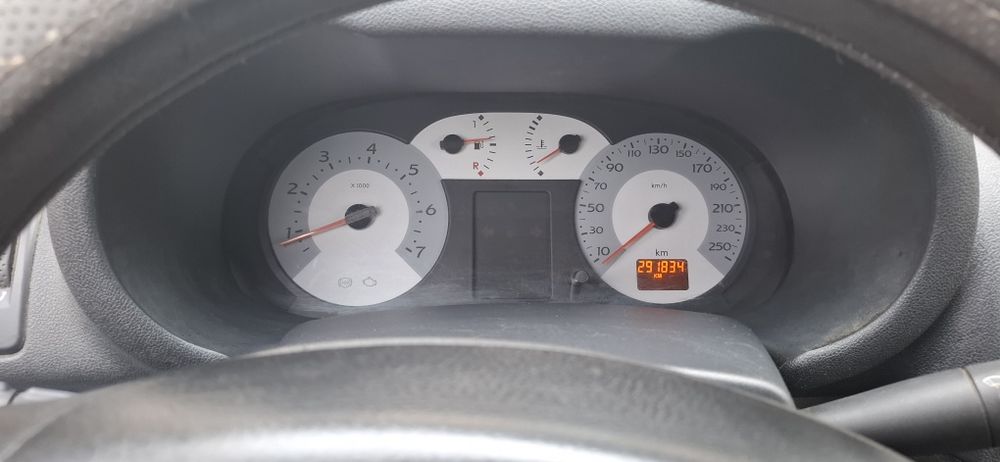 Renault Clio Symbol.