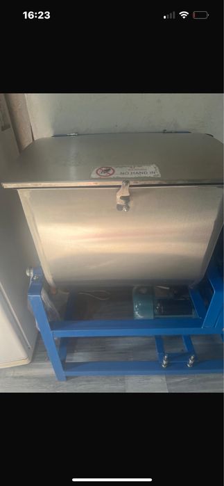 Тестомес большой в идеальном состочнии