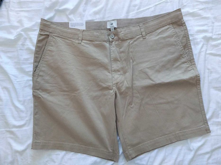 Pantaloni scurti H&M noi.