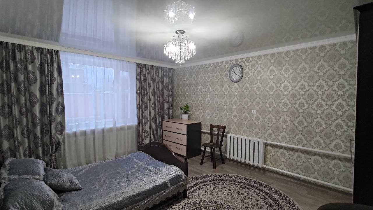 ,,, Продам 6-ти комнатный ДОМ в Пришахтинске