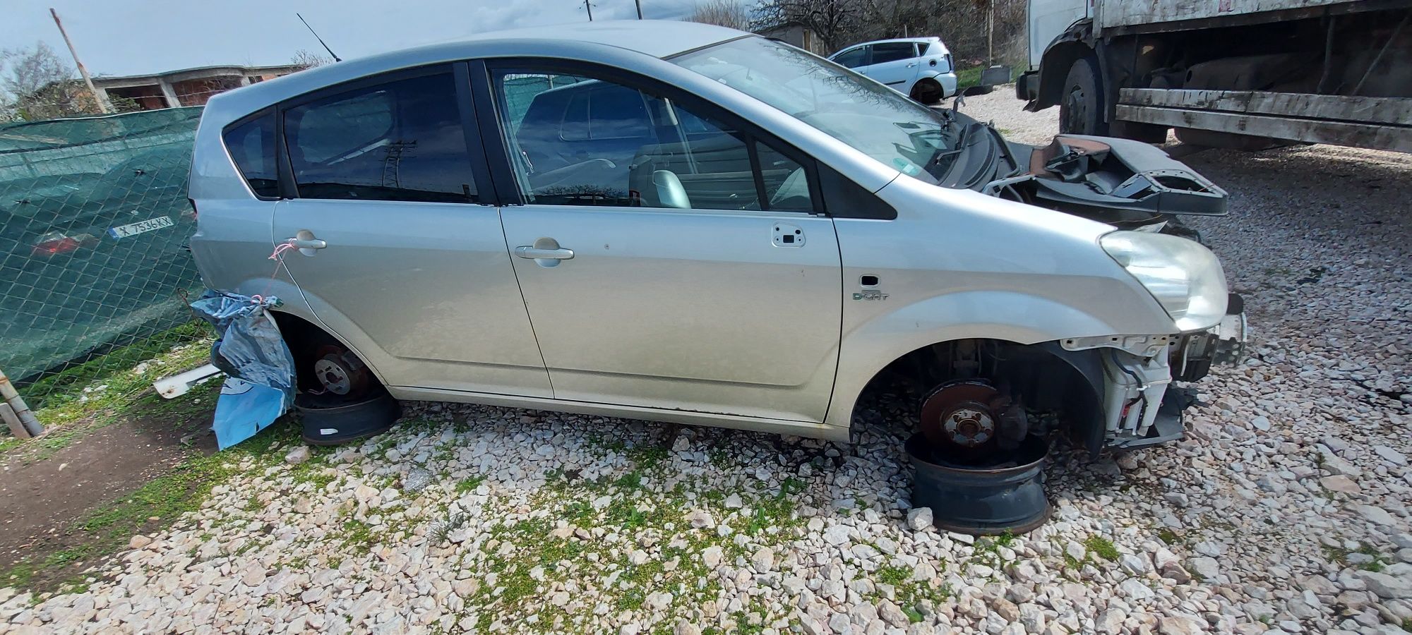 Toyota corola verso DCAT 2004