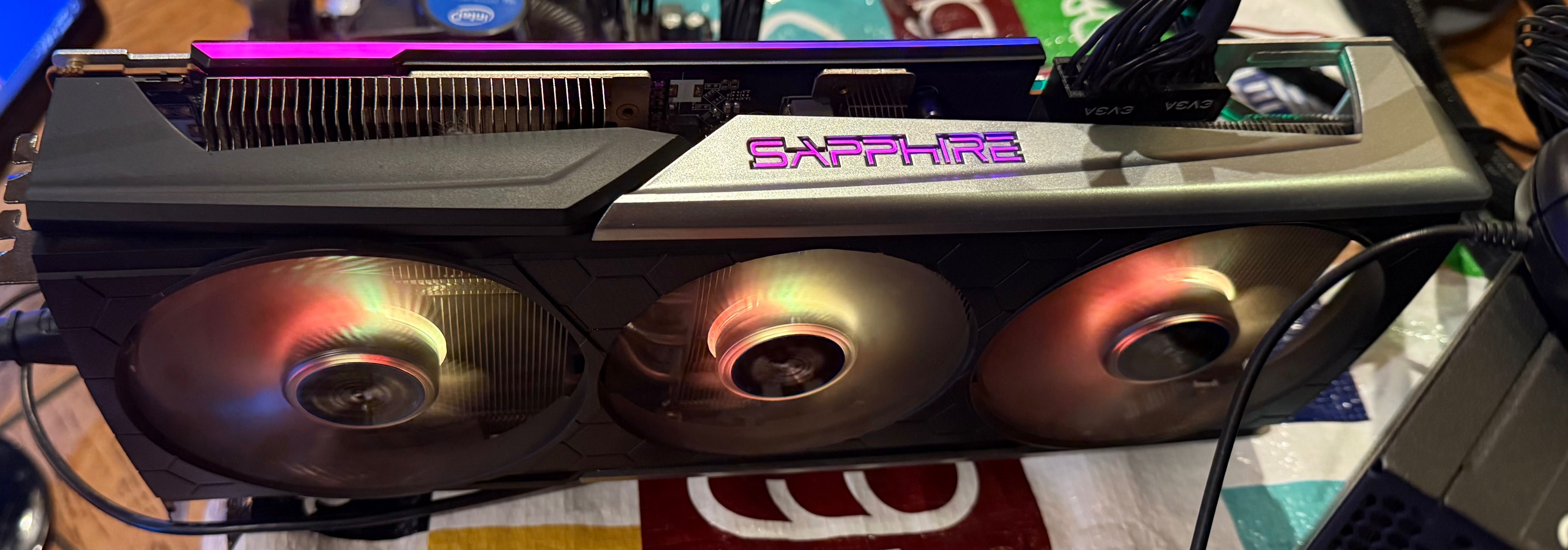 Placa video Saphire  5700 xt nitro