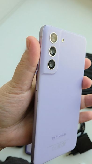 Продам телефон Samsung S21 FE на 256 гб в Караганде! Недорого!