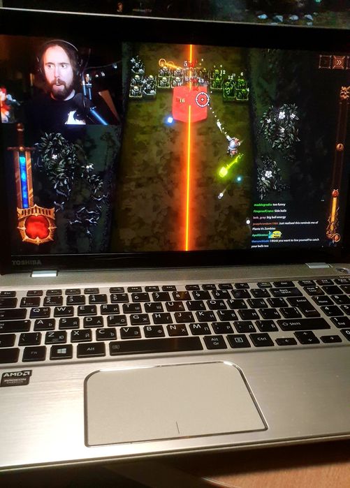 Лаптоп Toshiba P50-B-10V четириядрен 8GB