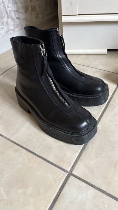 Кожаные сапоги, фирма perfect pairs