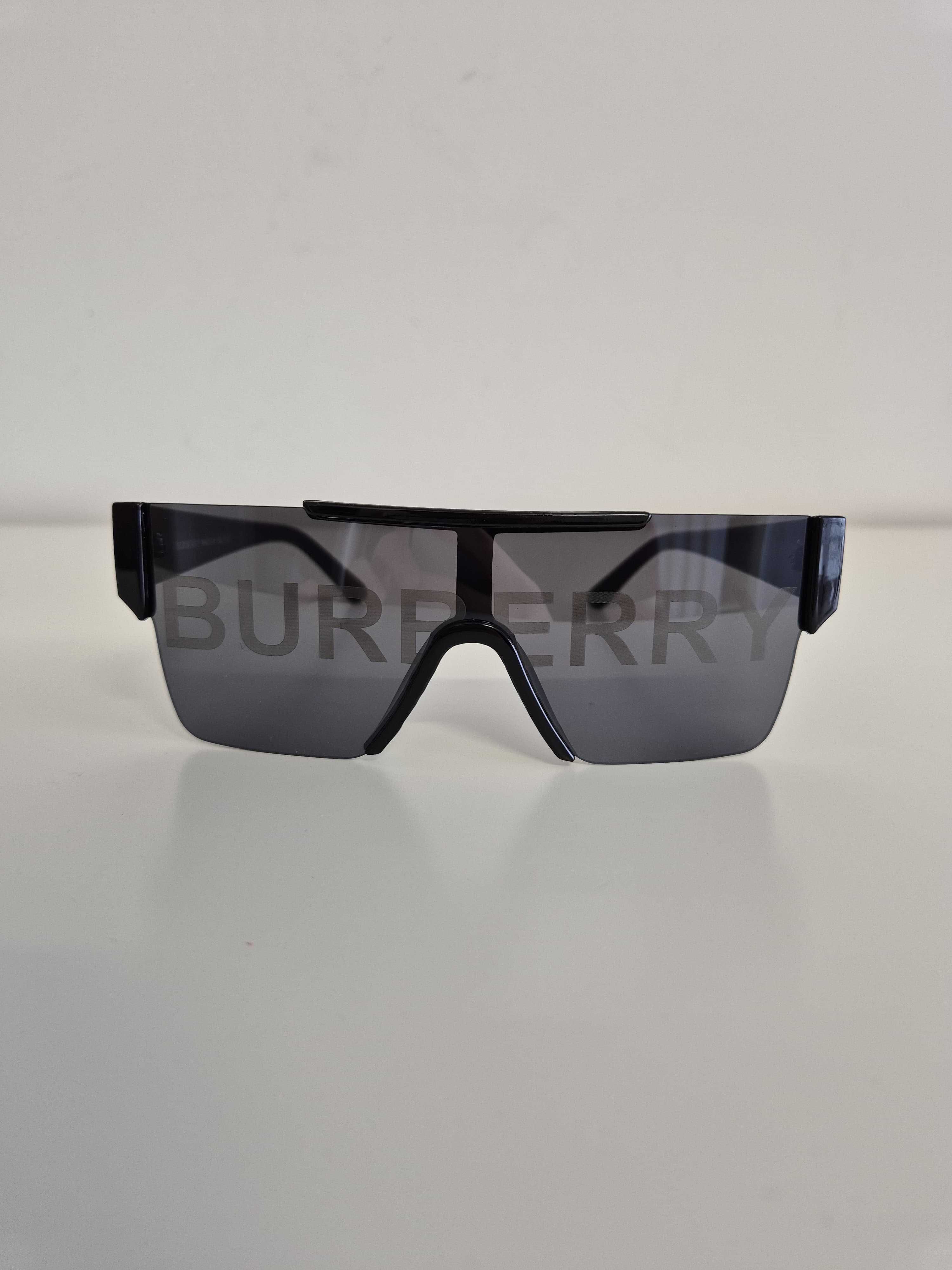 Ochelari de soare Burberry