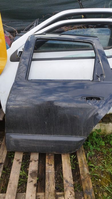 Usa stanga spate duster