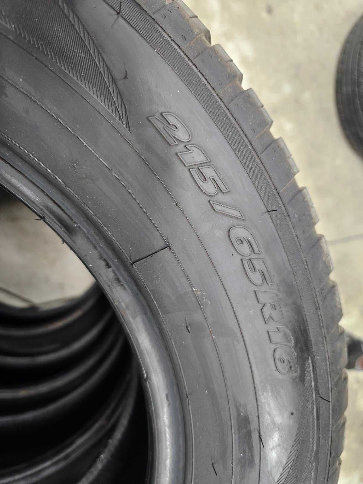 Зимни гуми Toyo Celsius AS2 215/65/R16 4 броя - почти нови.