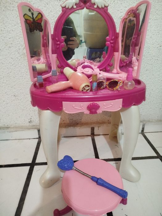 Детска тоалетка плюс подарък