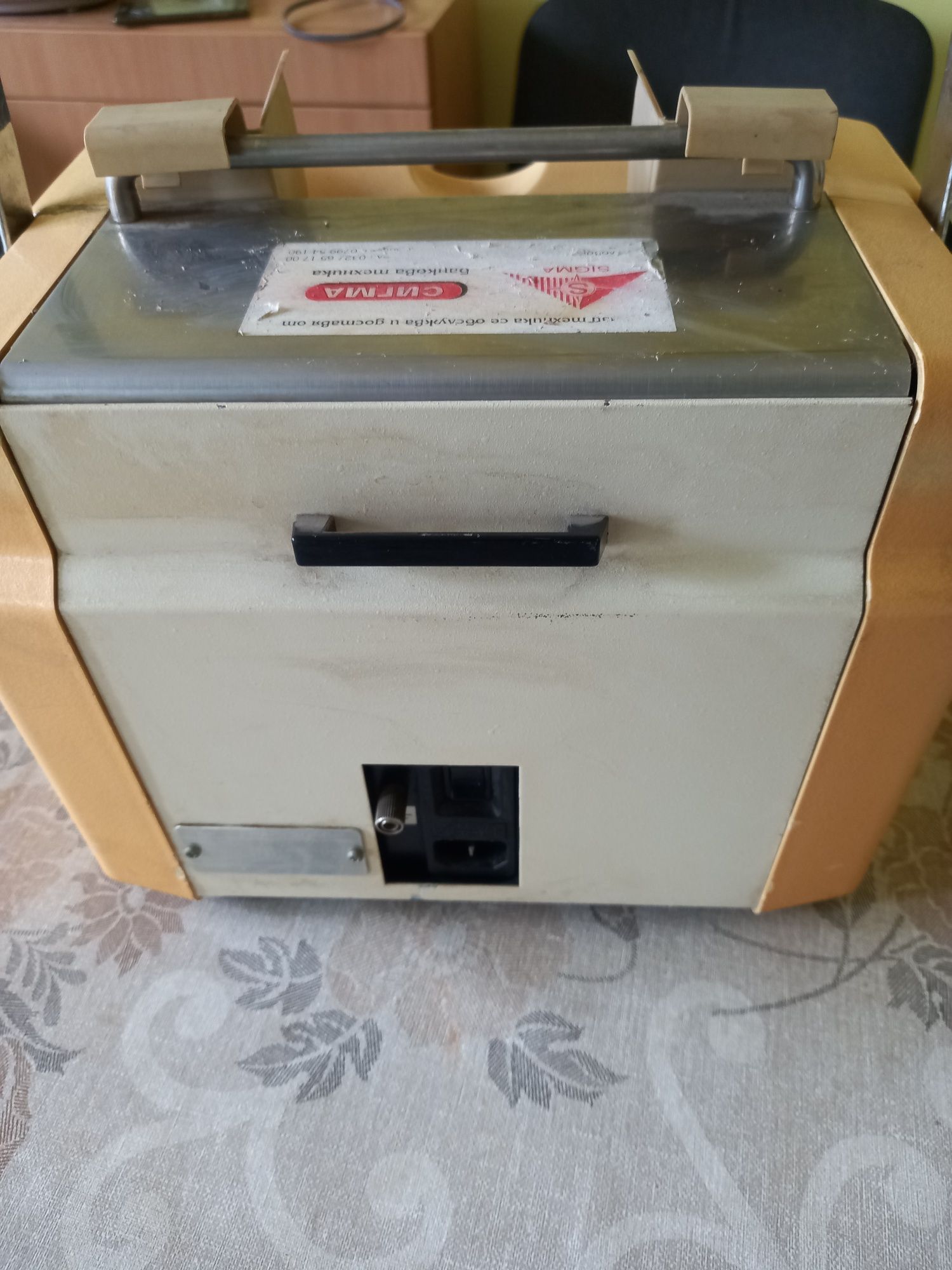Ретро банкнотоброячна машина Laurel FPAF 30SC