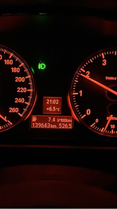 Bmw e90 318i Facelift