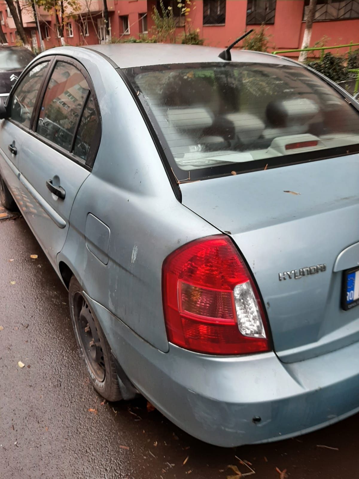 Vând autoturism Hyundai accent