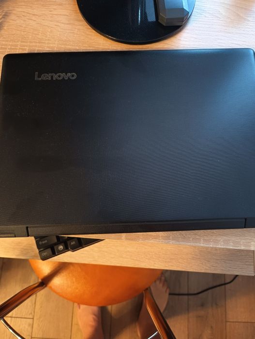 Laptop Lenovo IdeaPad rezolutie full hd