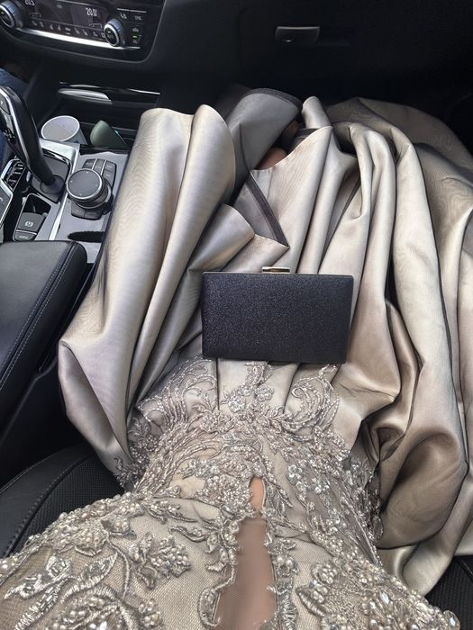 Бална рокля.