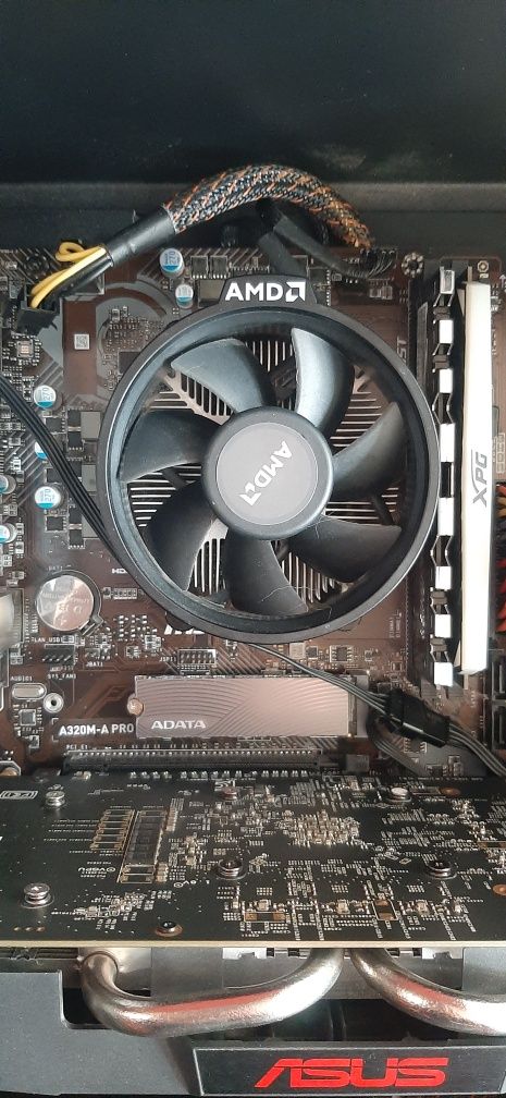 Геймърски компютър Ryzen 5 1600, 16GB RAM,Kfa2 gtx1060 3 gb, 128 gb Ss