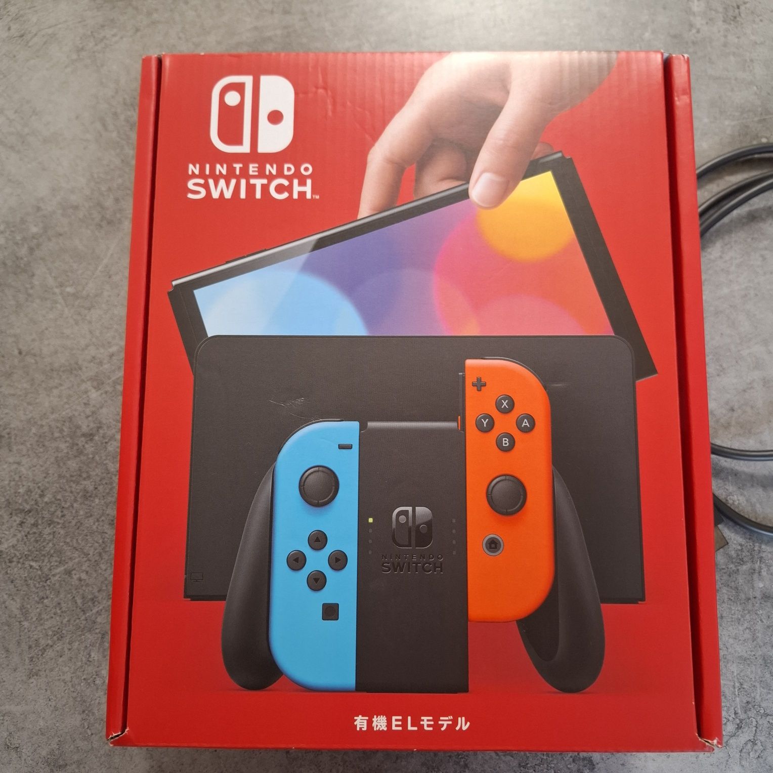 Nintendo switch oled ,червено и синьо плюс акаунт с игри