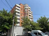 Apartament cu 3 camere de vanzare in zona 9 Mai