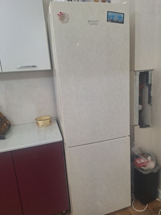 Продаю холодильник