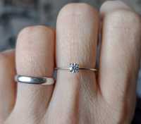 Нов сребърен пръстен с мойсанит